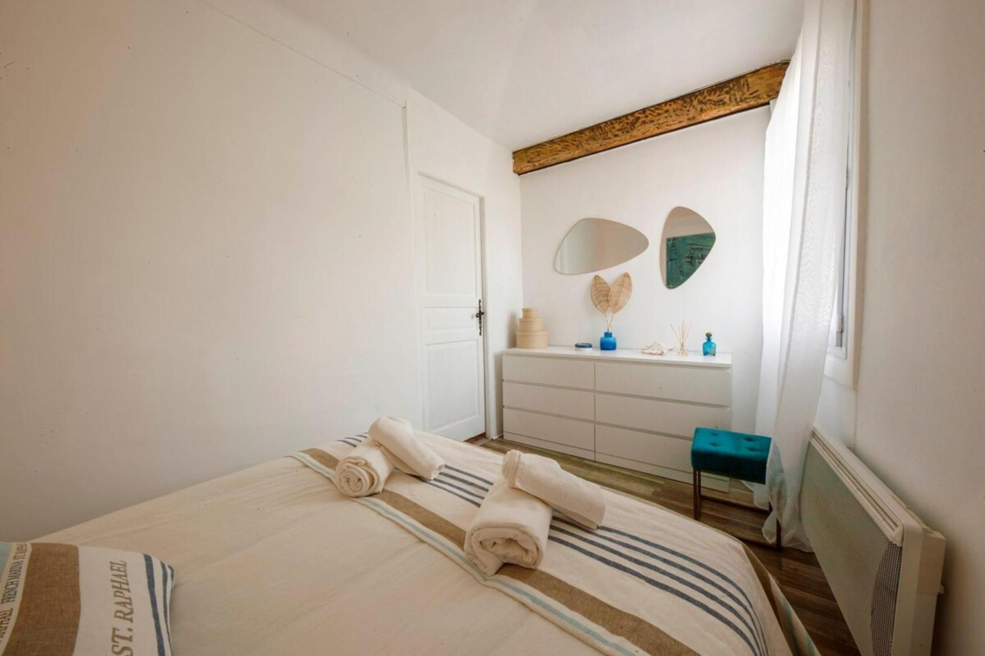 Apartmán 06M - Old Antibes Beautiful Duplex Terrace With Sea View Exteriér fotografie